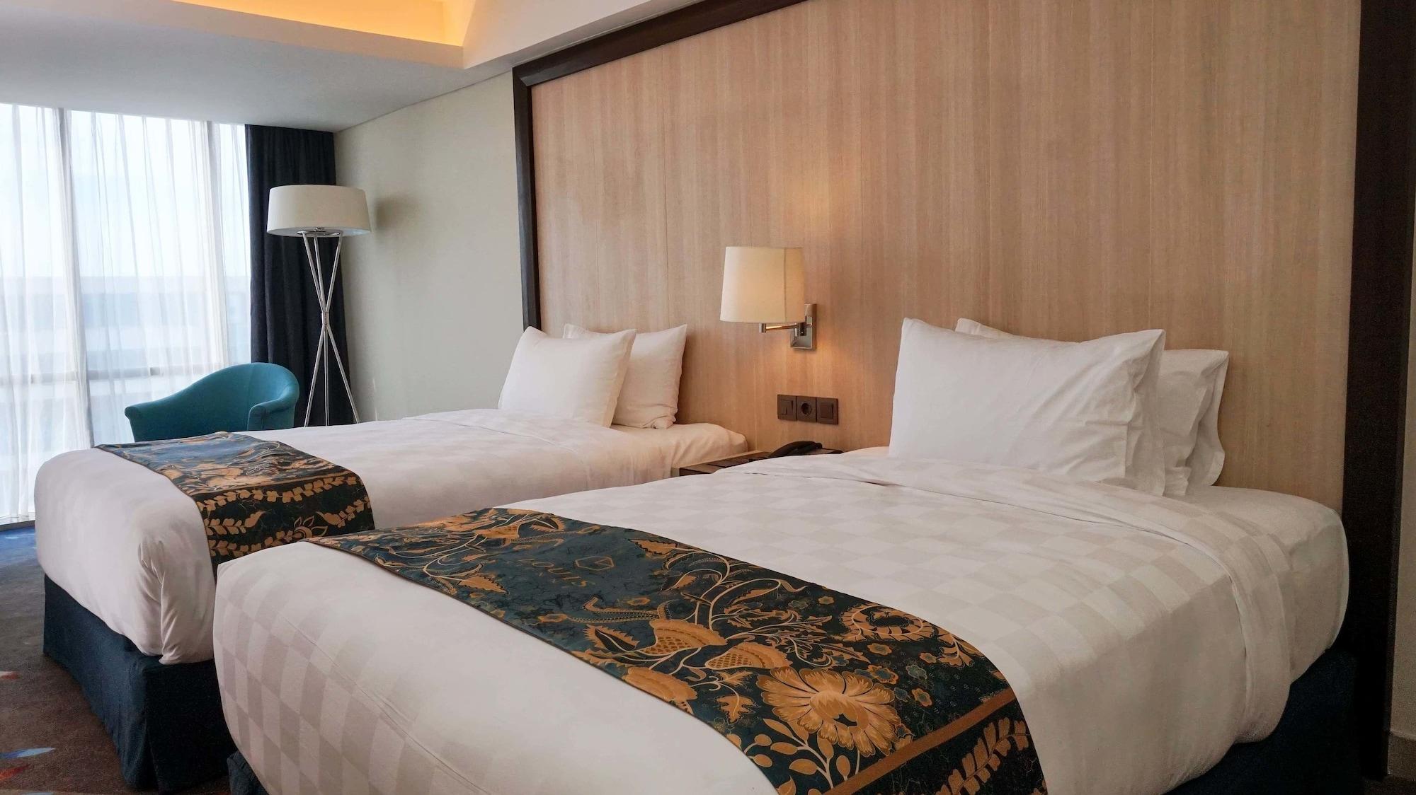 Louis Kienne Hotel Pandanaran Semarang Zewnętrze zdjęcie