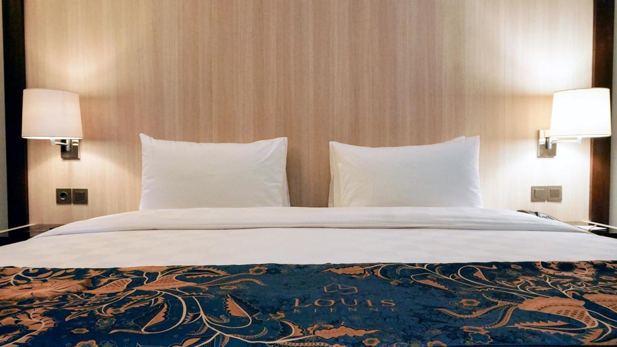 Louis Kienne Hotel Pandanaran Semarang Zewnętrze zdjęcie
