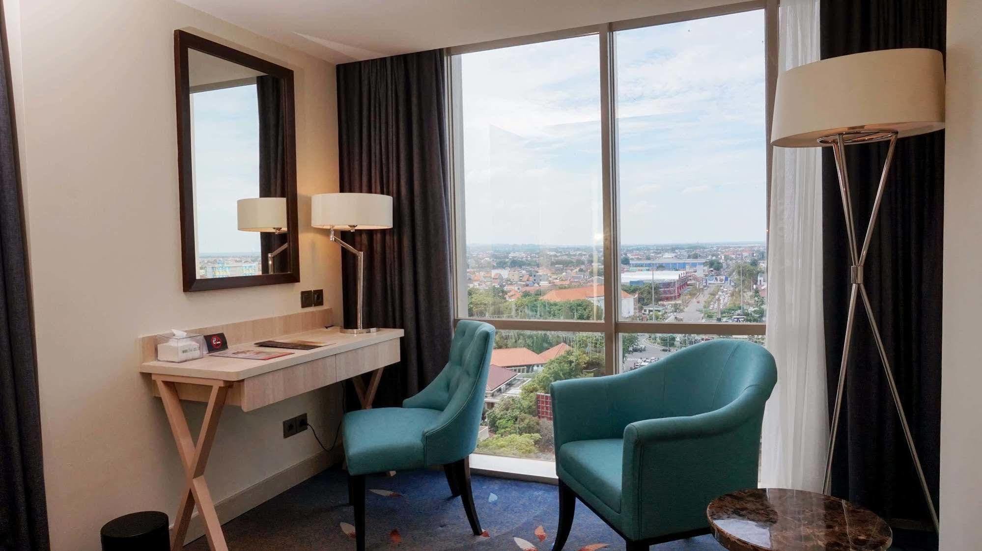 Louis Kienne Hotel Pandanaran Semarang Zewnętrze zdjęcie