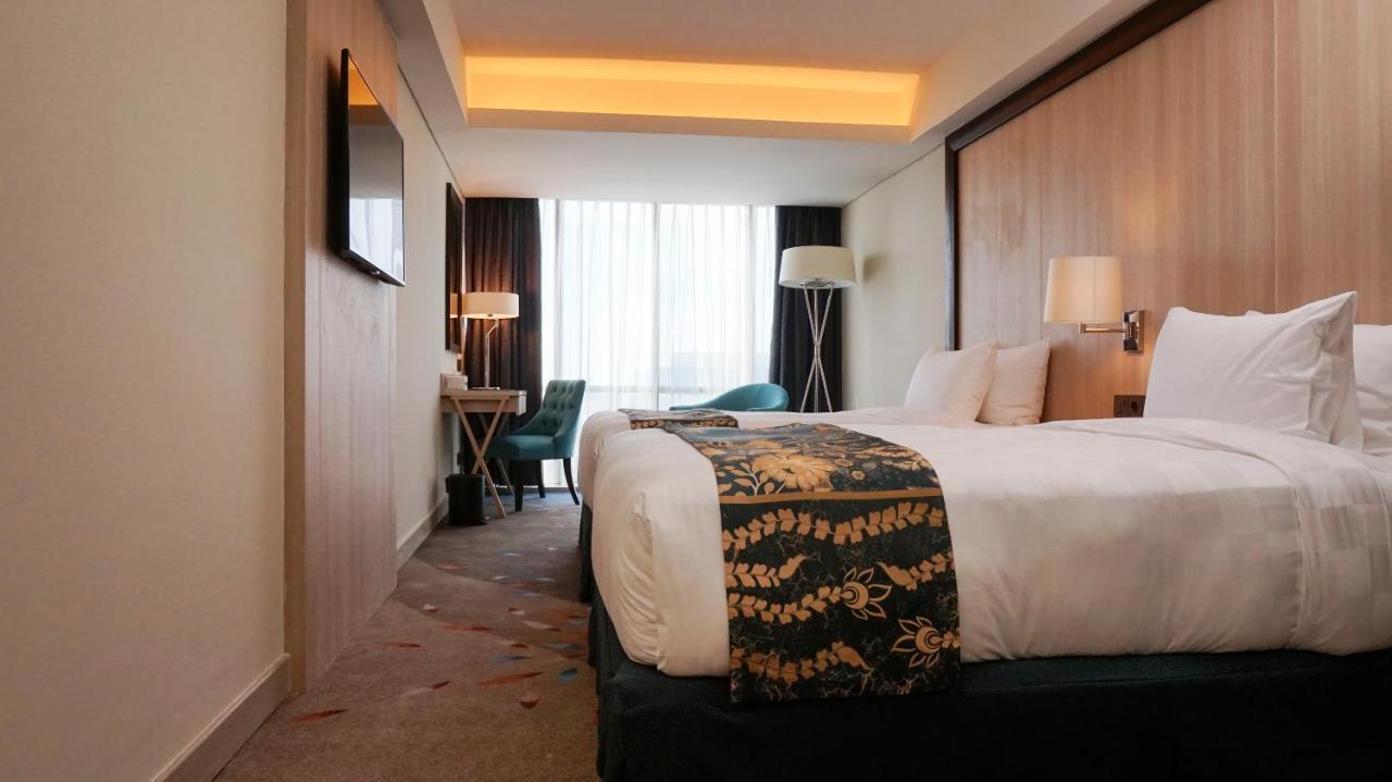 Louis Kienne Hotel Pandanaran Semarang Zewnętrze zdjęcie